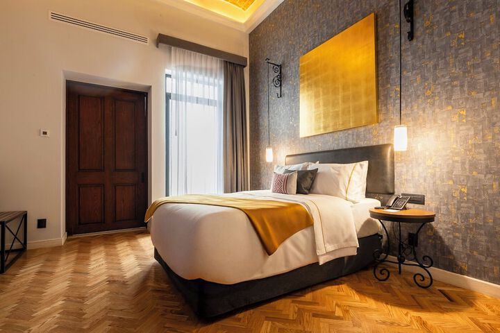 Room 34 of 88