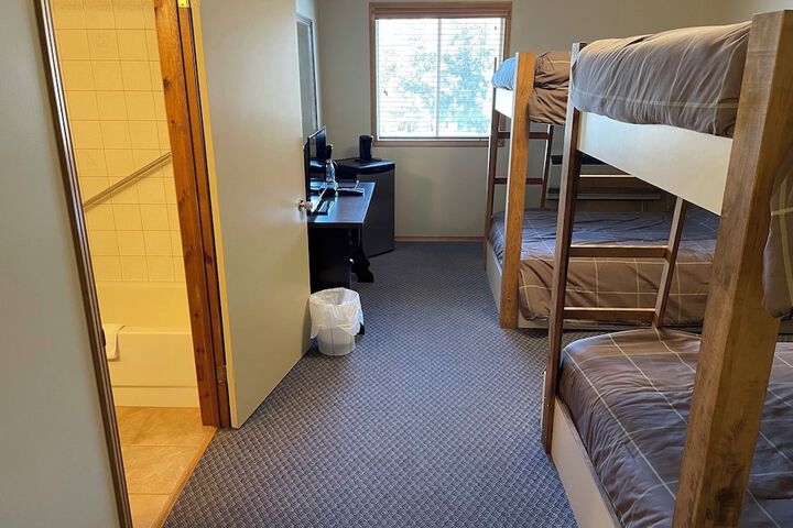 Room 3 of 8