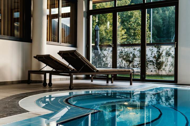 Pool 20 of 59