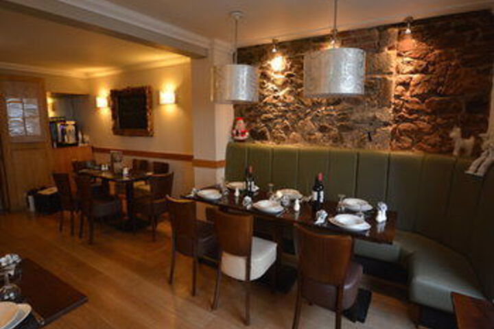 Dining 14 of 14