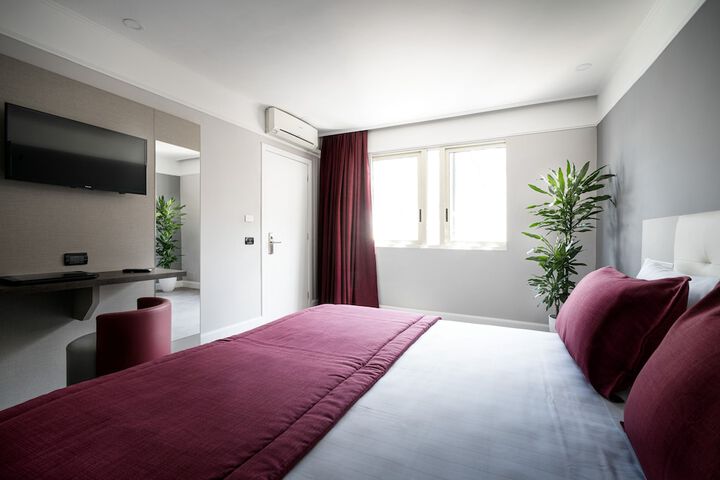 Room 7 of 36
