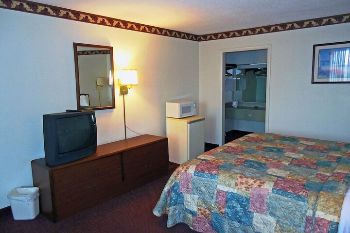 Room 7 of 17