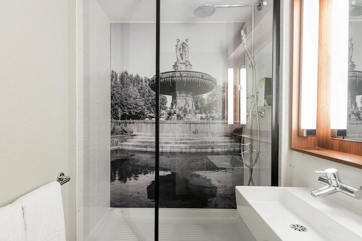 Bathroom Interior Photo