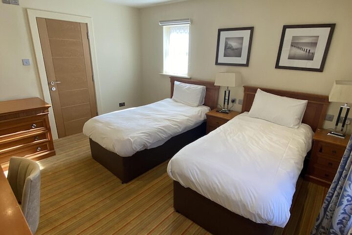 Room 34 of 70