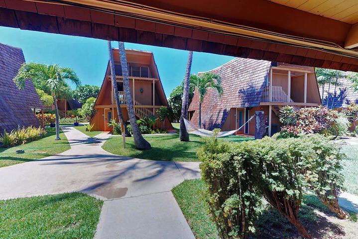 Hotel Exterior 107 of 108