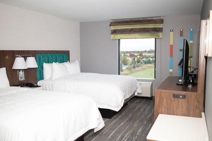 Room 9 of 63