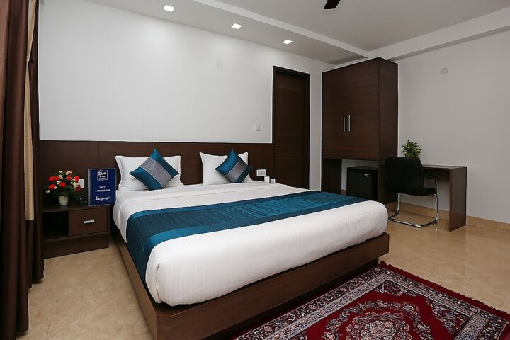 Room 25 of 43