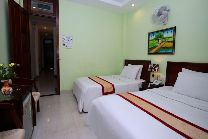 Room 19 of 35