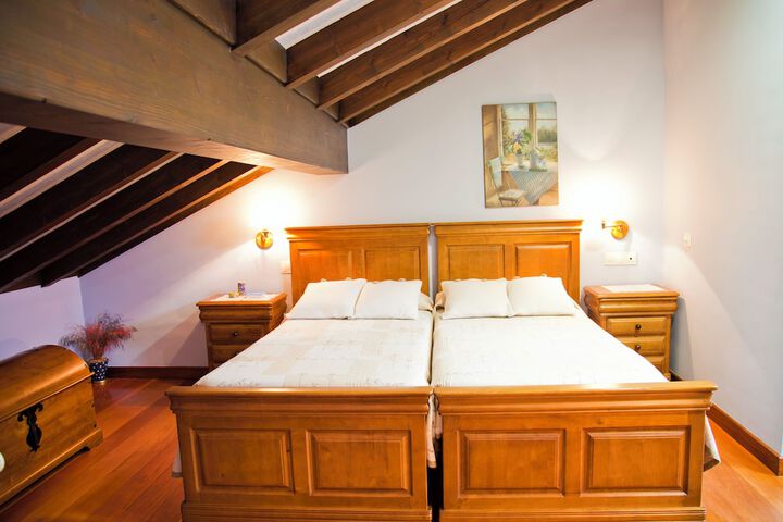 Room 10 of 29