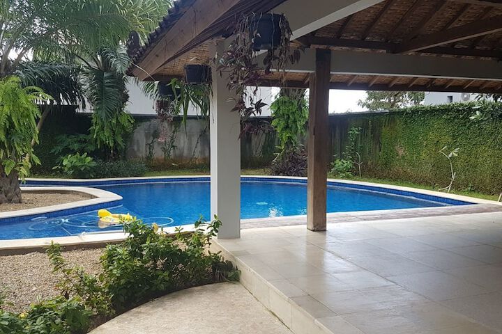 Pool 49 of 90
