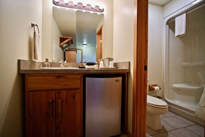 Room 21 of 62