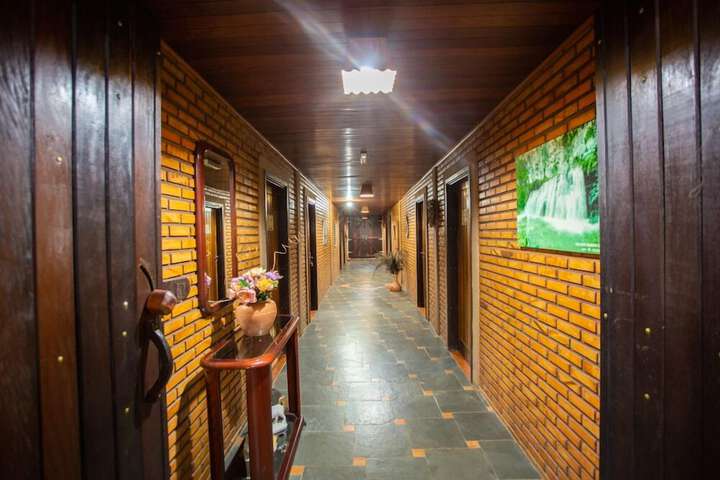 Ballroom/Hall 26 of 34