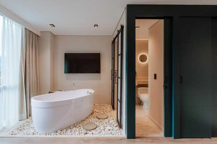 Room 3 of 12