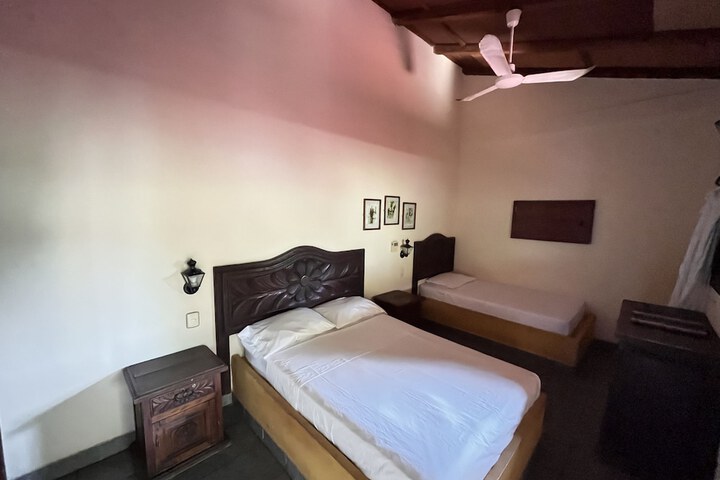 Room 5 of 19