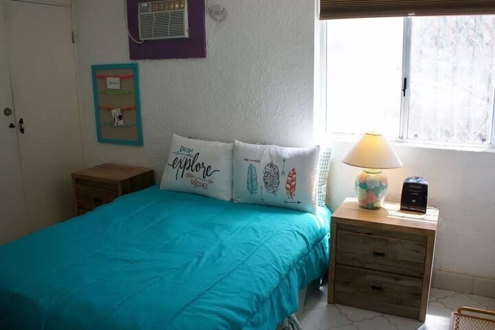 Room 3 of 10