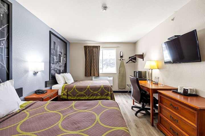 2 Double Beds (15 of 15)