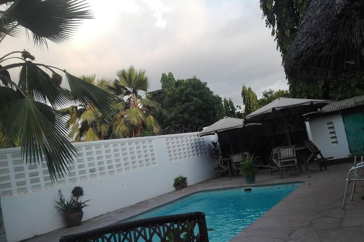 Pool 14 of 30