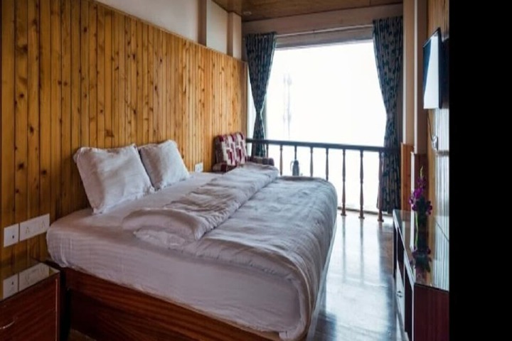 Room 2 of 12