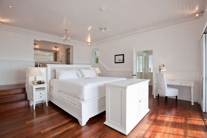 Room 45 of 268