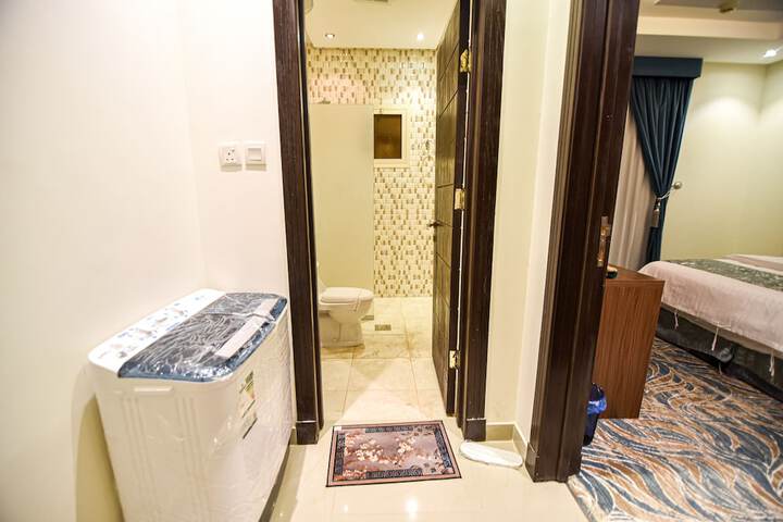 Room 35 of 43