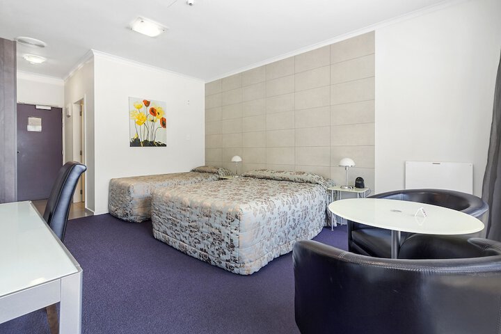 Room 22 of 86
