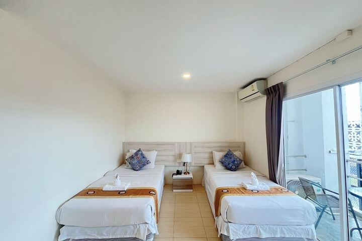 Room 20 of 37