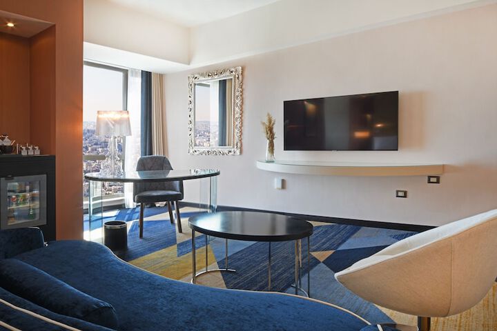 Room 20 of 175