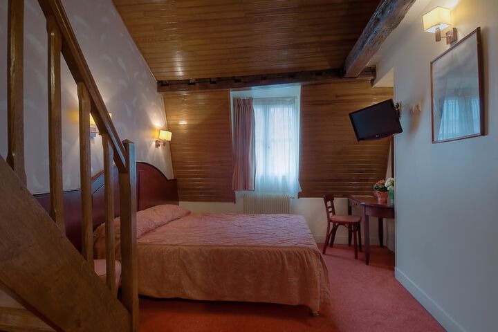 Room 10 of 39