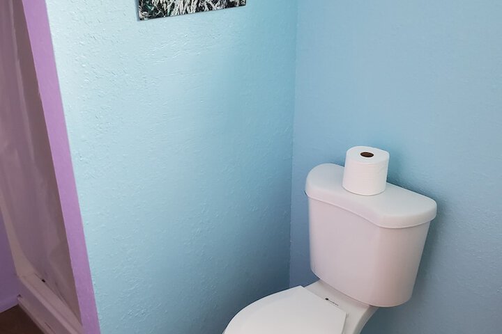 Room 165 of 222