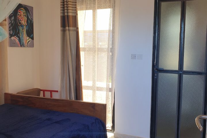 Room 5 of 70
