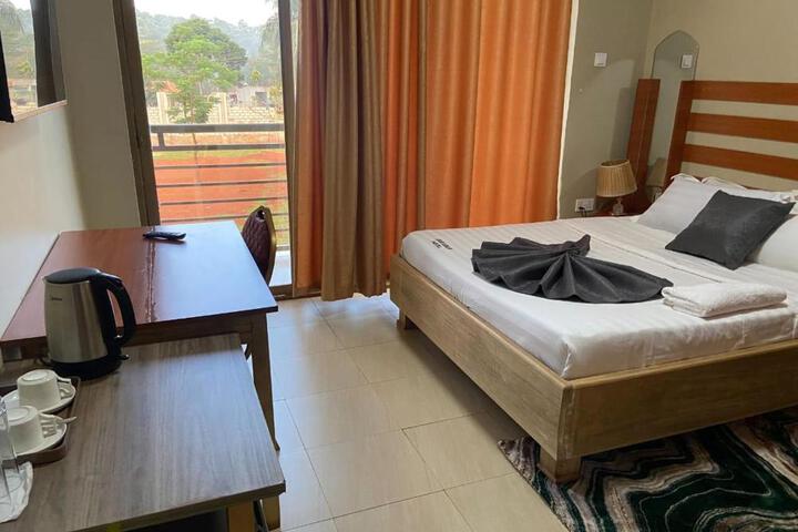 Spark Africa Hotel