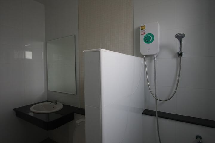 Room 20 of 32