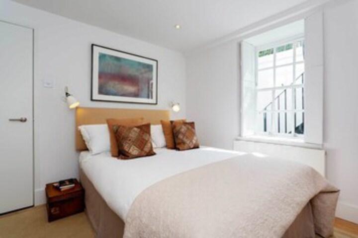 Room 15 of 15