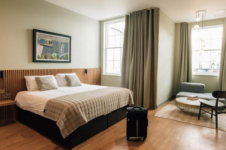 Room 10 of 54