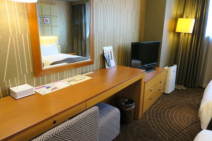 Room 10 of 47