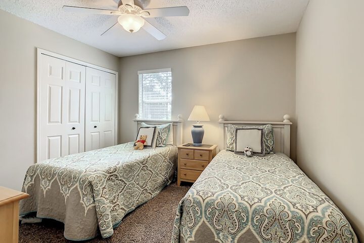 Room 6 of 48