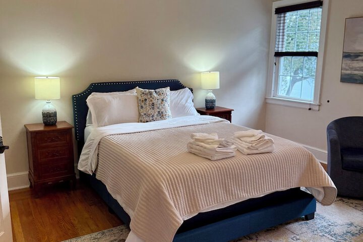 Room 10 of 65