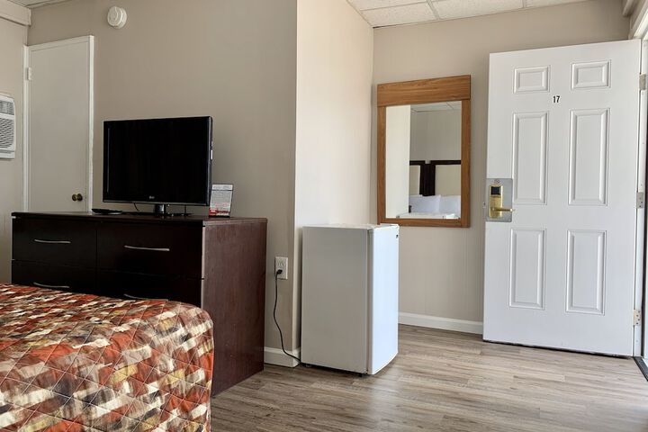 Room 14 of 41