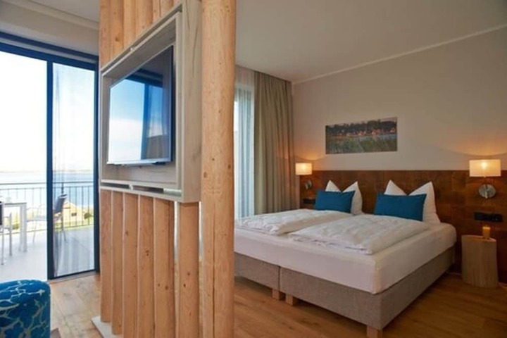 Room 7 of 36