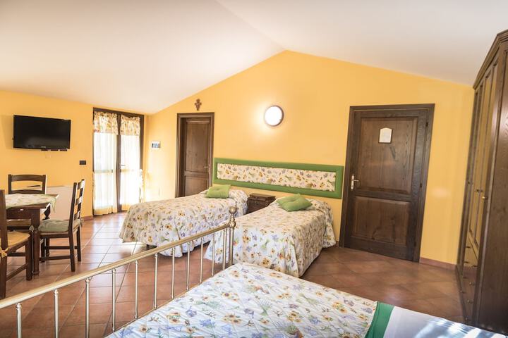 Room 15 of 113