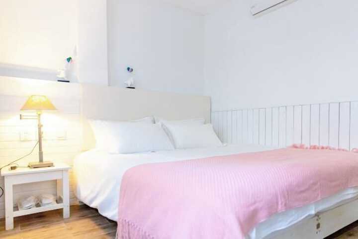 Room 27 of 117