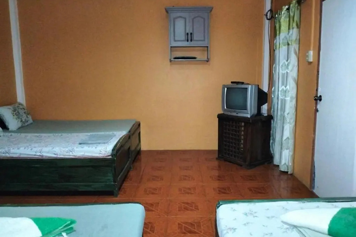 Room 2 of 12
