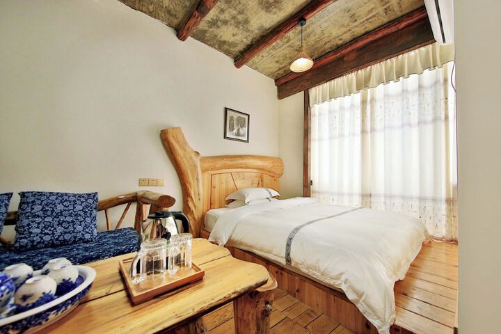 Room 46 of 75