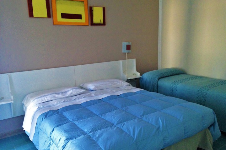 Room 8 of 59
