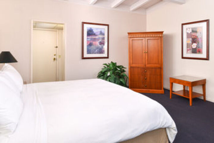 Room 21 of 72