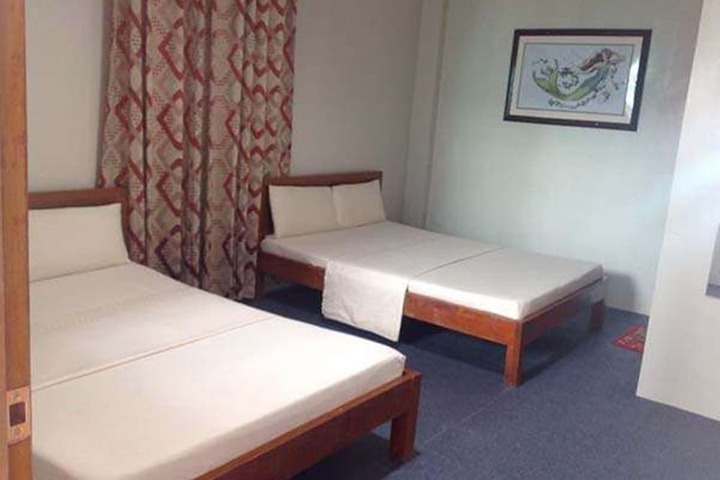 Room 14 of 21
