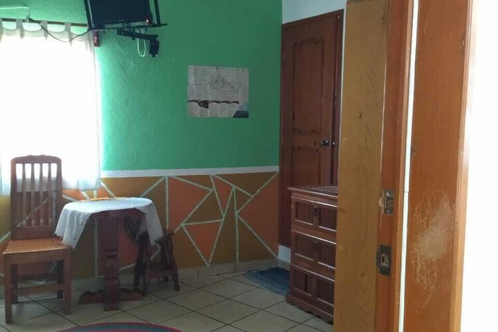 Room 3 of 21