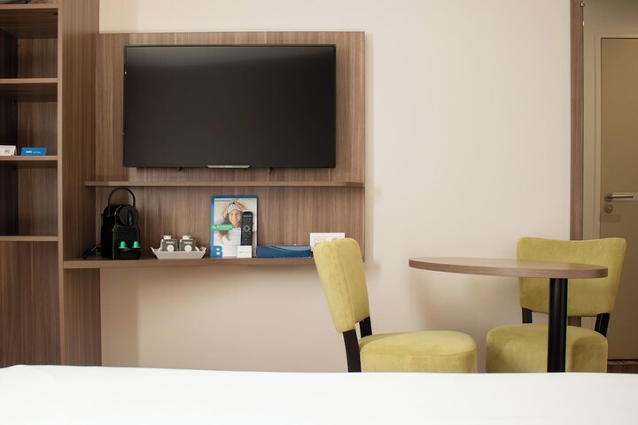 Room 14 of 88