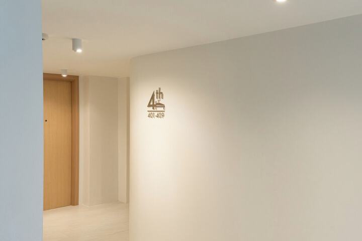 Ballroom/Hall 94 of 112