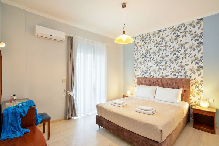 Room 16 of 33